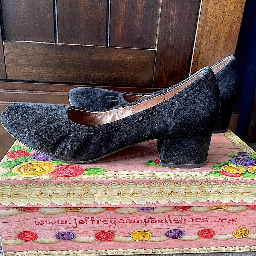 Jeffrey Campbell Bitsie black suede pumps - size 8.5